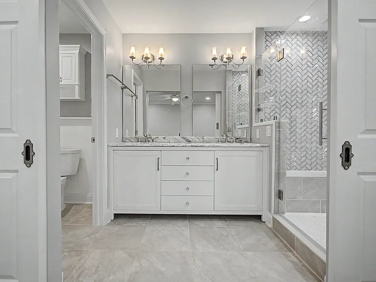2501 Eastern Point Ct — Photo 22
