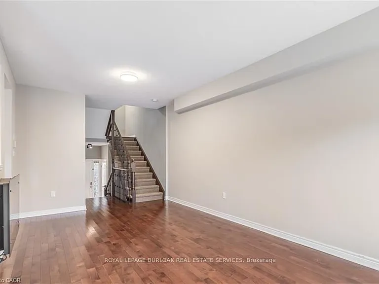 25 Liddycoat Ln — Photo 12