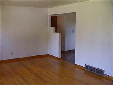 4th image of 5026 Tam O Shanter Dr