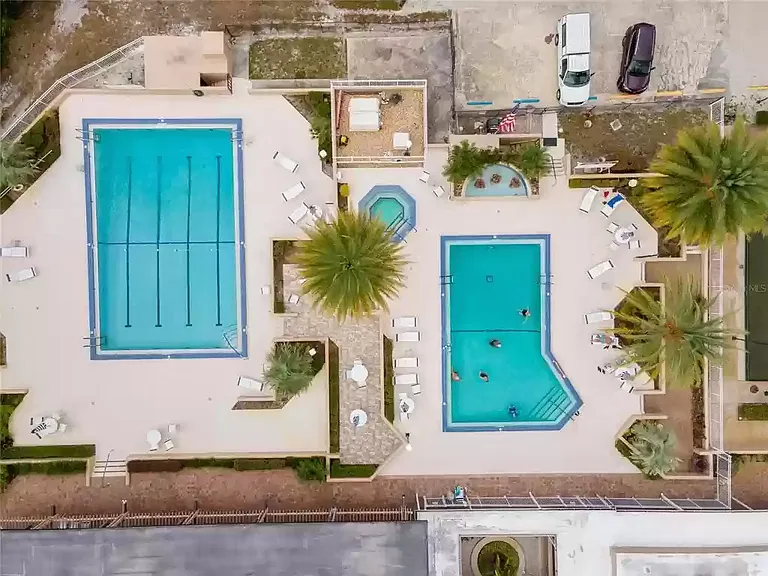 641 W Plantation Blvd — Photo 10