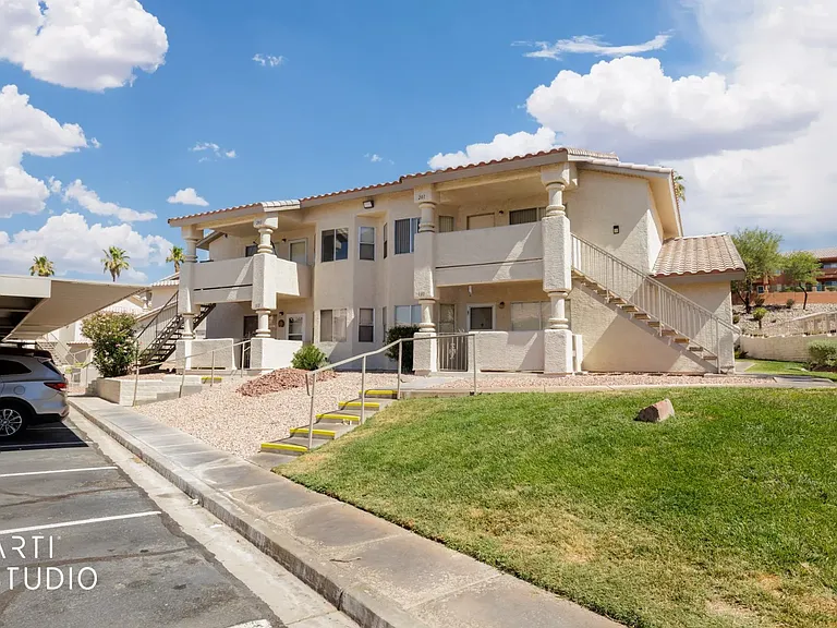 463 Mesa Blvd #201 — Photo 11
