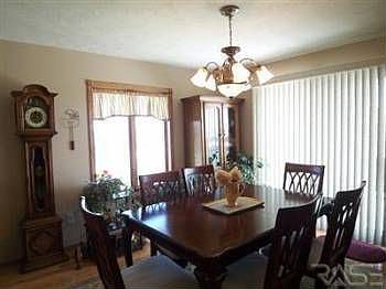 2nd image of 1015 Clubhouse Ct