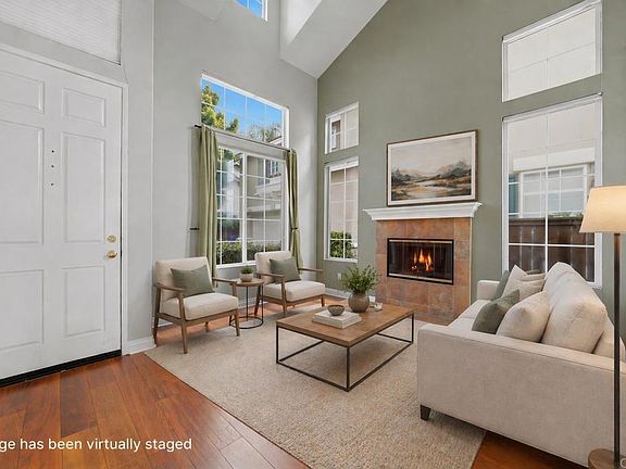 3rd image of 2914 Pearl Pl