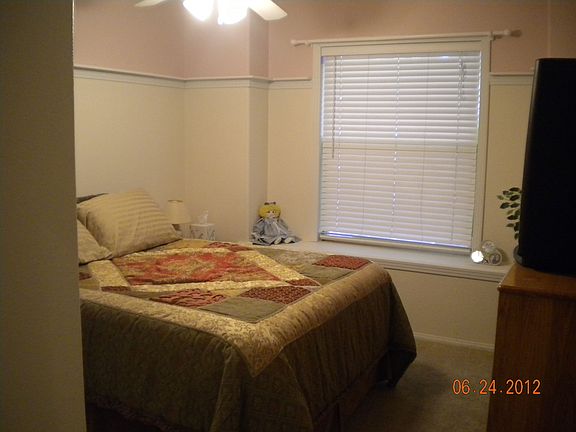 Second bedroom
