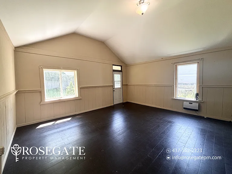47 Gowan St #B — Photo 11