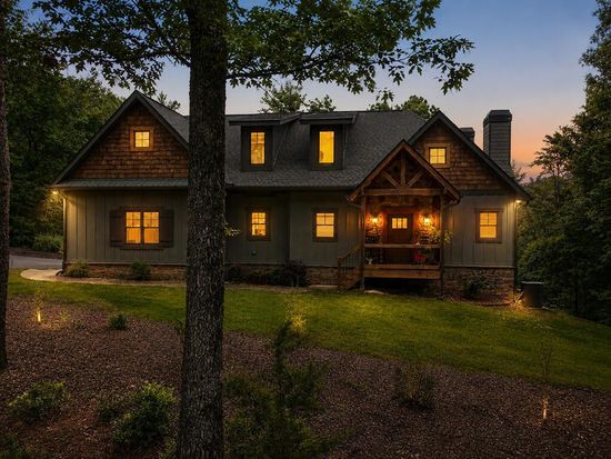 152 Oceola Dr, Ellijay, GA 30540