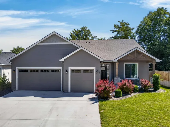 642 E 32nd Ct, Kennewick, WA 99337