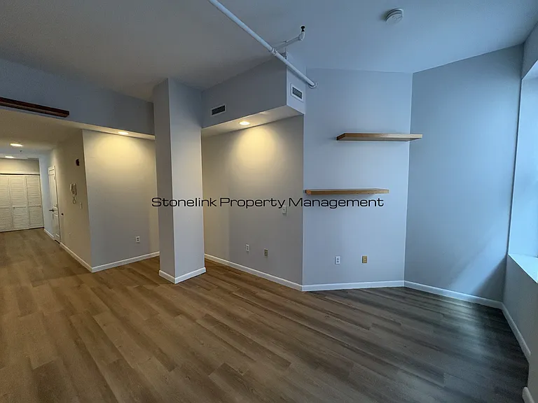 79 Washington St #301 — Photo 11