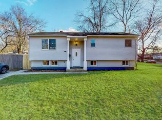2600 Race Ave, Medford, NY 11763