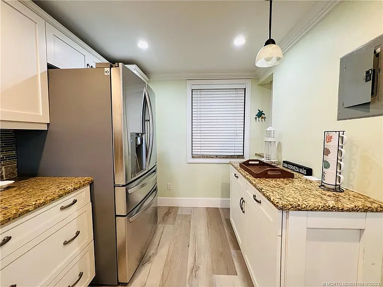 10044 S Ocean Dr #203 — Photo 11