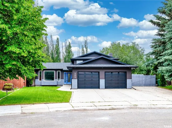 202 Brunst CRESCENT, Saskatoon, SK S7N 3S6