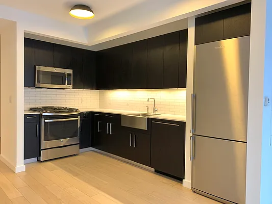 Rented by The Dermot Realty Management Company | media 37