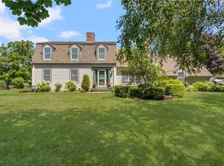227 Prospect Ave, Middletown, RI 02842