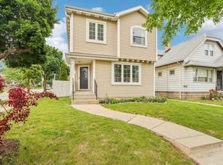 3477 S 14th St, Milwaukee, WI 53215