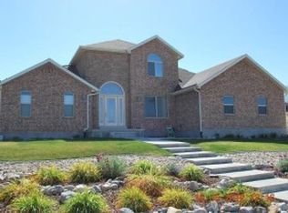 185 W Olympic Ln, Elk Ridge, UT 84651