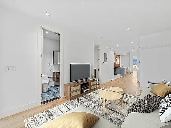 3rd image of 217 Thomas S Boyland St APT 4R
