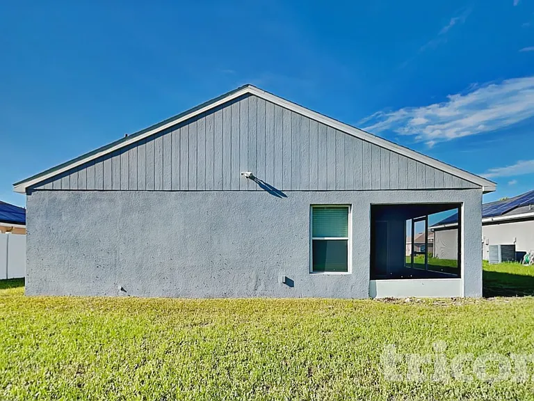 505 Interlock St — Photo 15