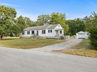 2119 W Farm Road 98 Drive, Springfield, MO 65803