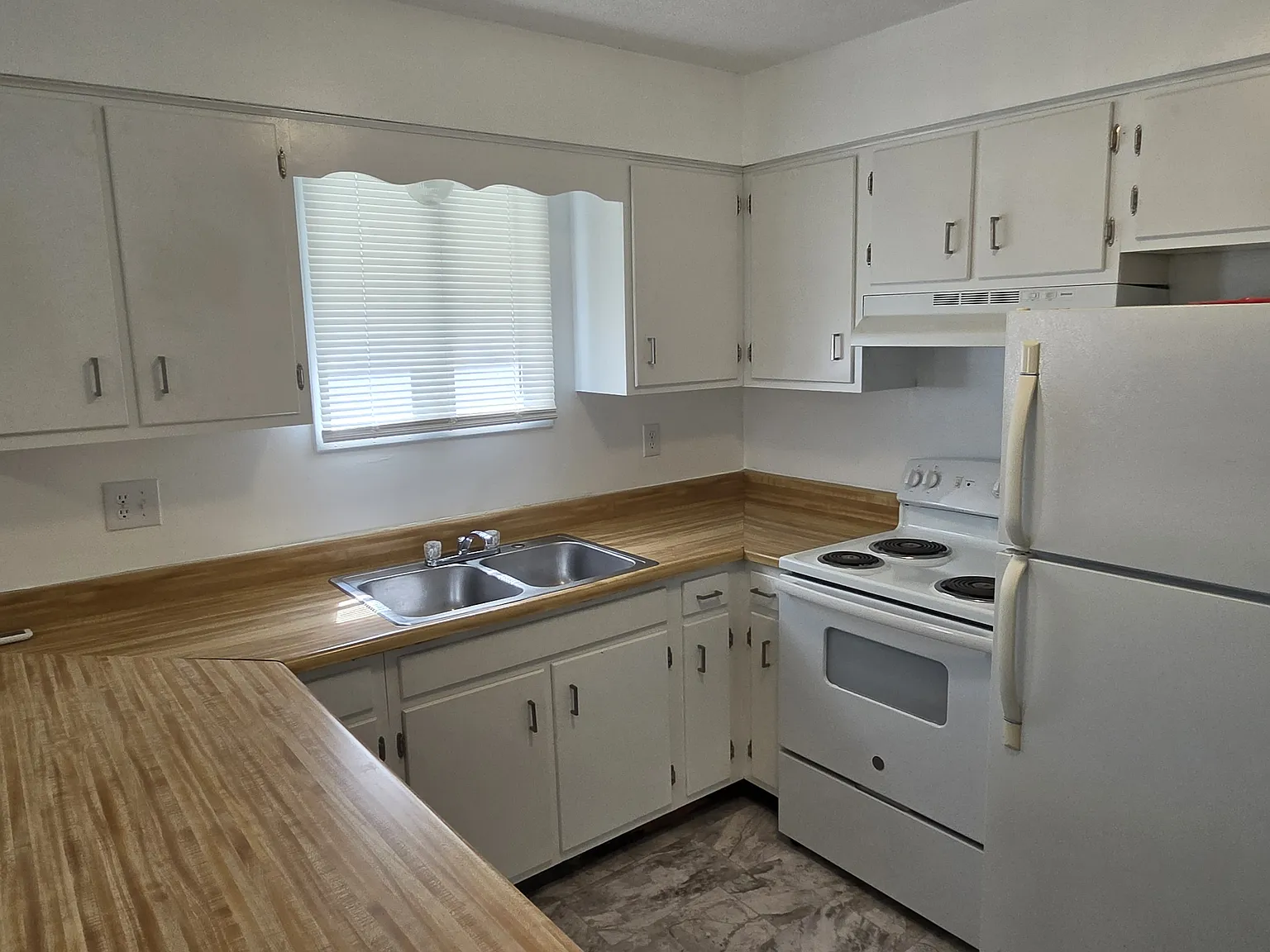 198 Ellis St — Photo 4
