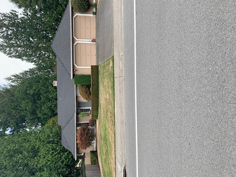 2nd image of 23344 NE 25th Way