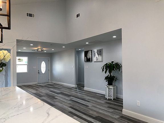 3rd image of 232 Bannerwood Dr