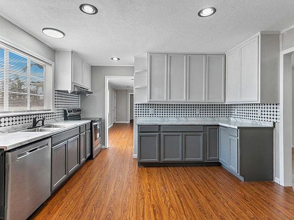 5th image of 29 Horseshoe Ln