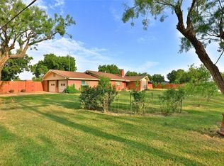 2332 Avenue I, Anson, TX 79501