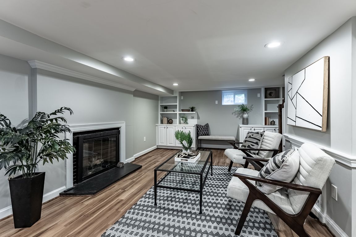Living Room-4