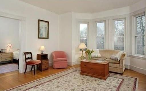 2nd image of 138 Huron Ave APT 3