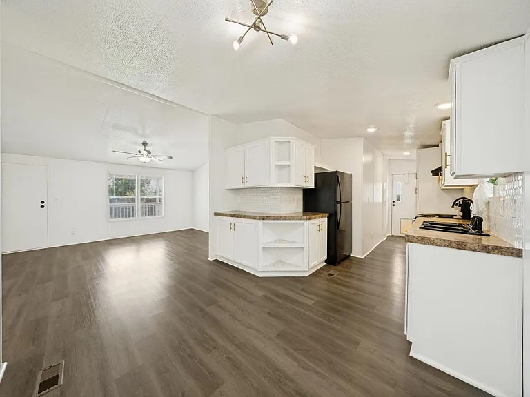 4654 Old Howard Rd — Photo 9
