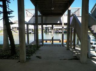 3918 Bridge Harbor Dr, Galveston, TX 77554