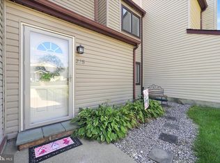 225 E Green Valley Cir, Newark, DE 19711