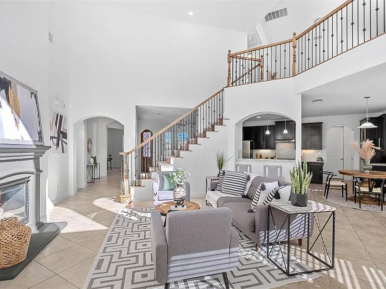 15201 Joseph Dr — Photo 7