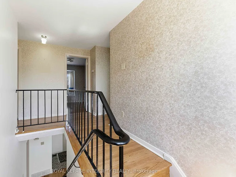 1842 Playfair Dr — Photo 17
