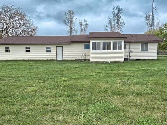 3rd image of 812 Janna Leigh Dr