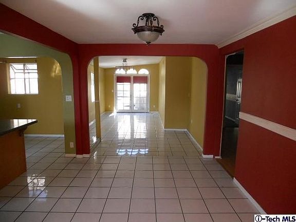 4th image of 14031 Glenn Dr