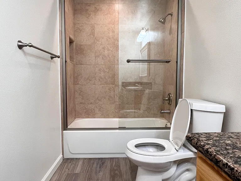 6452 Orange Ave #2 — Photo 15