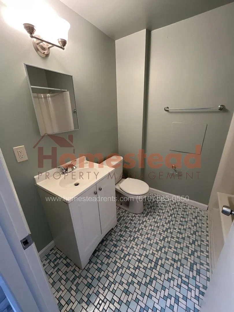 121 Long Ln — Photo 4