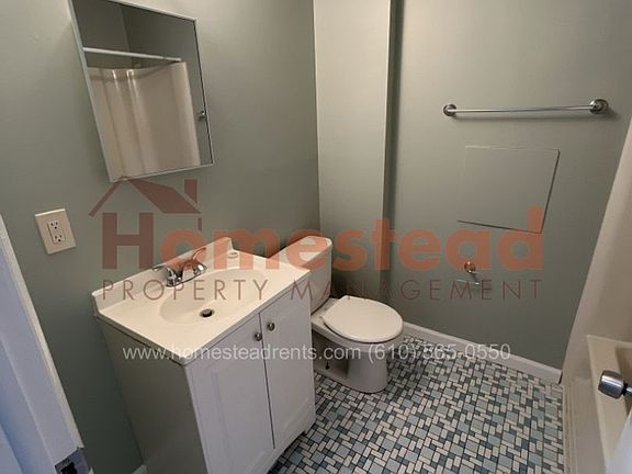4th image of 121 Long Ln Floor 3