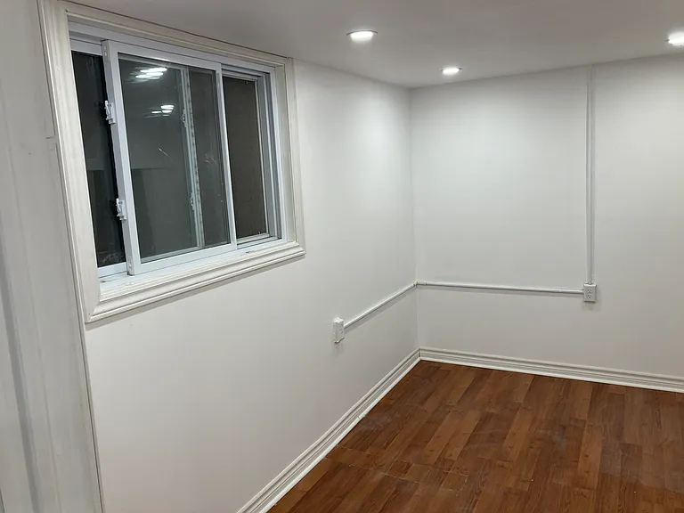 318 Bridgeport Rd E #1 — Photo 12