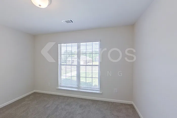 781 Park Ln — Photo 7