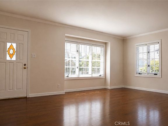 3rd image of 2000 Harkness St