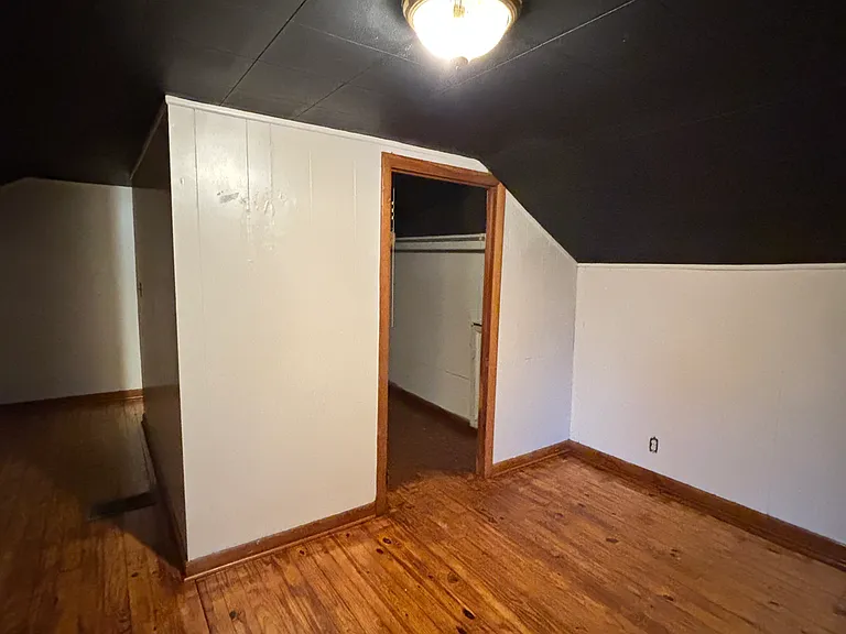 912 N Price St — Photo 13