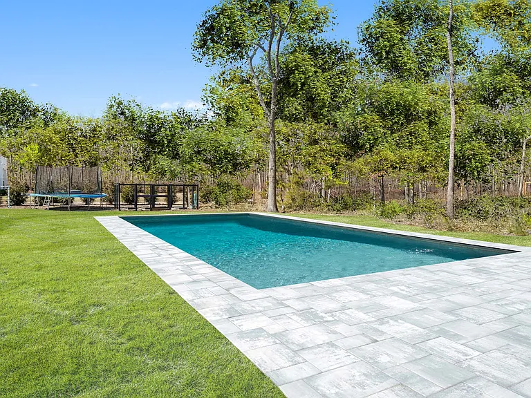 50 Squires Blvd — Photo 27