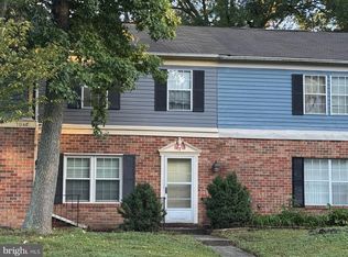 704 Barrington Dr #3B, Waldorf, MD 20602