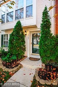 3rd image of 2562 Banshire Dr