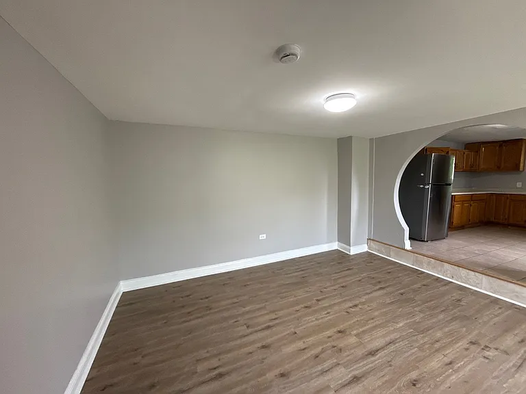 4002 Hayward Ave #B — Photo 2
