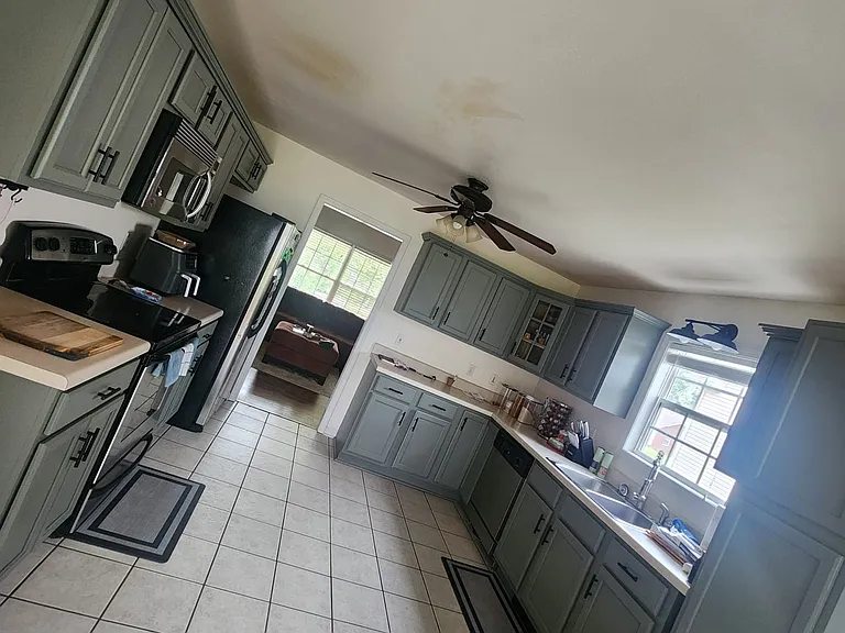 1524 Cedar Springs Cir — Photo 4