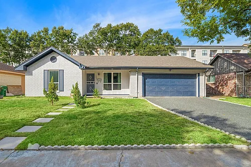 1825 Locksford St Photo 1
