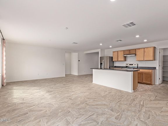 5th image of 48159 N LA SOLEDAD --